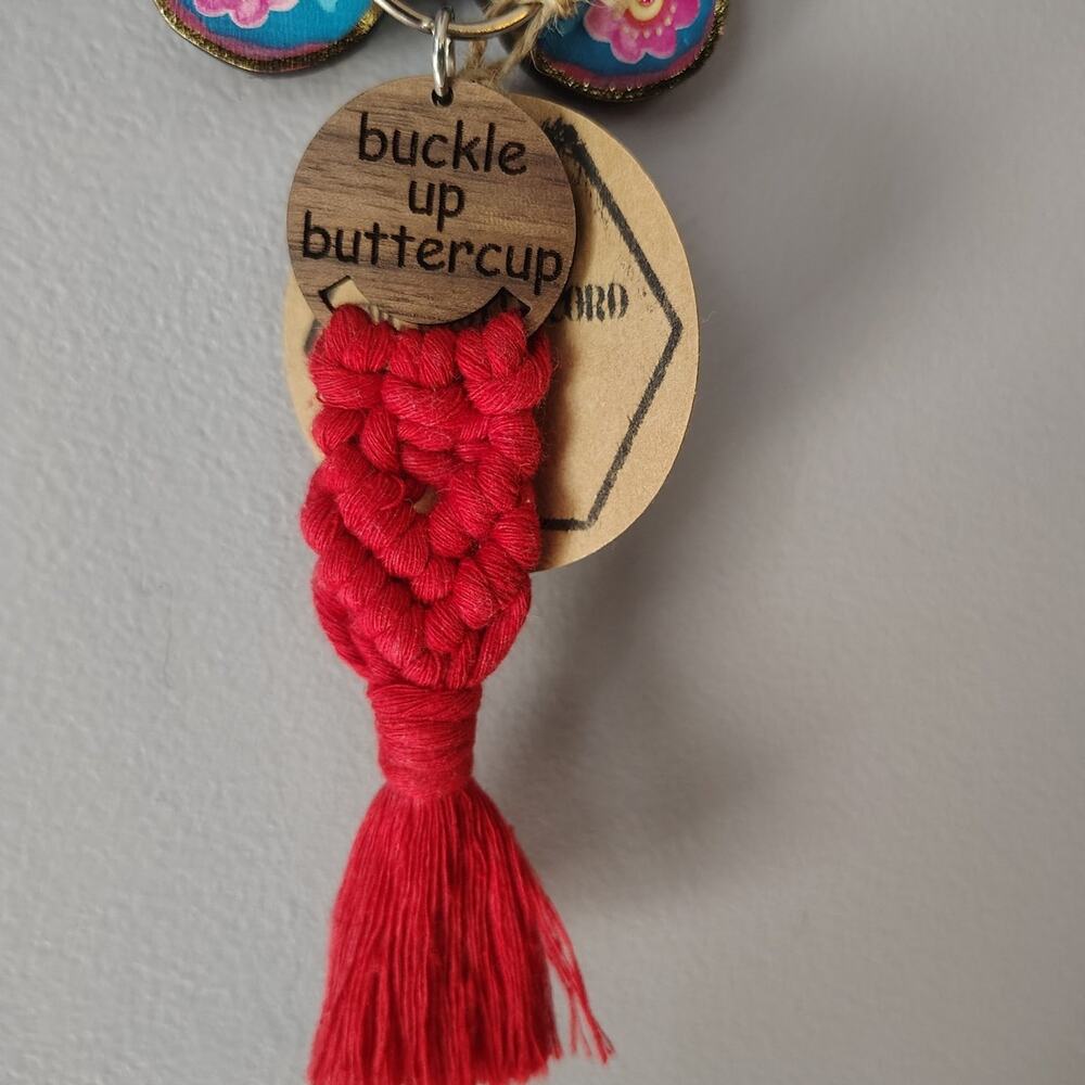 Handmade macrame Keychain - Picture 2 of 2